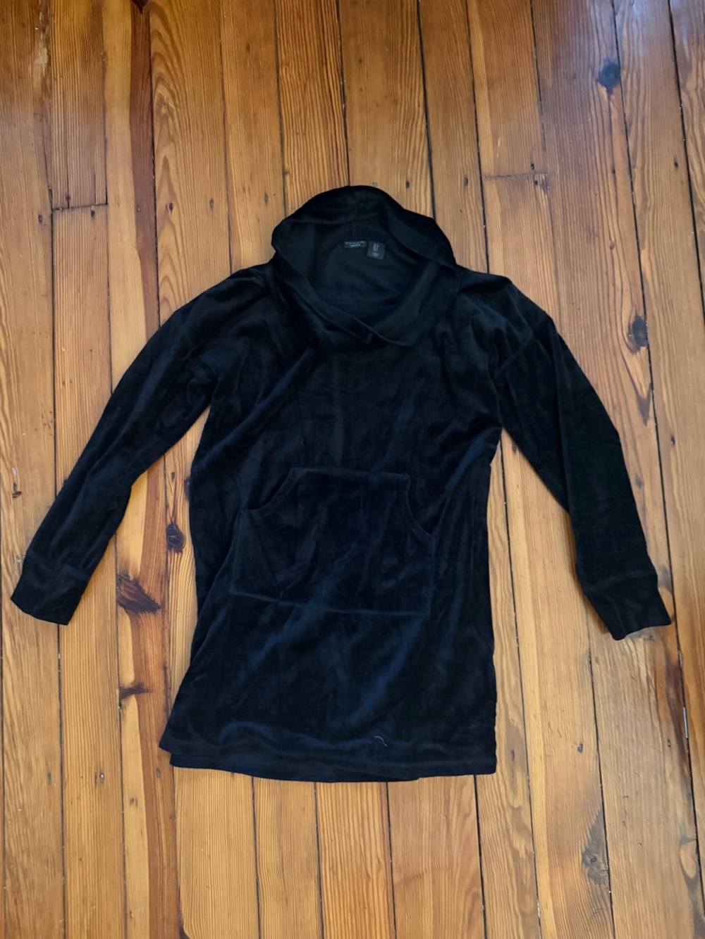 Tahari Black Velour Hooded Pullover Lounge Robe Nightgown
